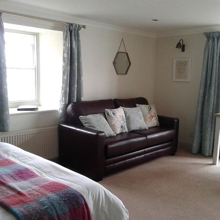 The Edgcumbe Arms Bed and Breakfast Torpoint Esterno foto